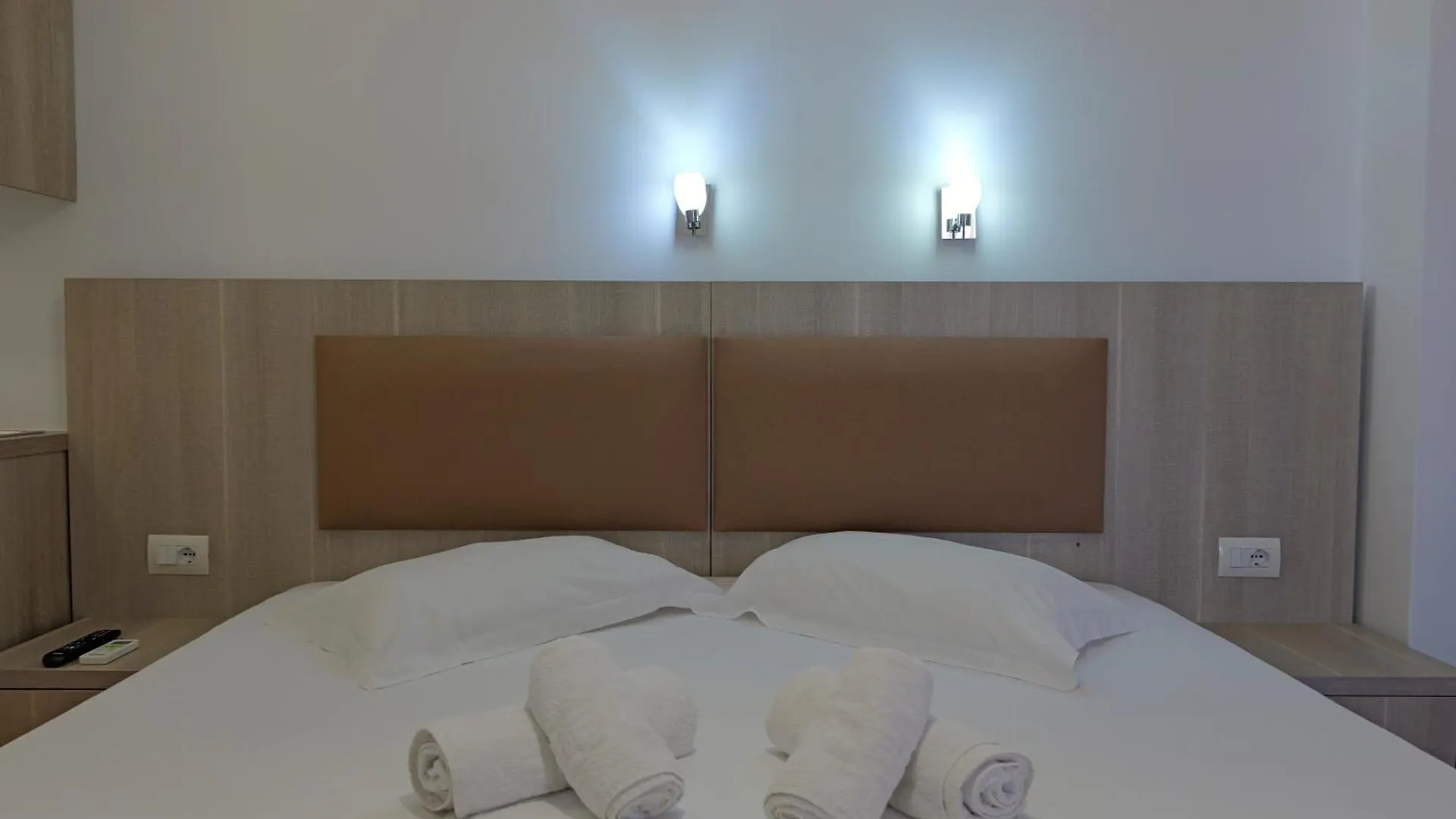 Vila Aurora Hotel Ksamil